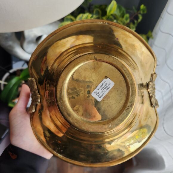 Vintage Brass Gathering Basket | Handled Brass Fruit Basket with Grape Motif - Picture 6 of 7